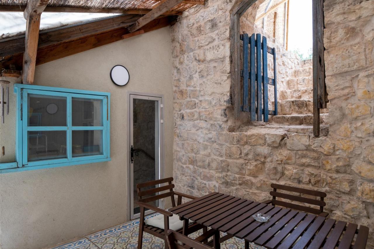 Вилла הבית בסמטת תל אביב Рош-Пинна Экстерьер фото